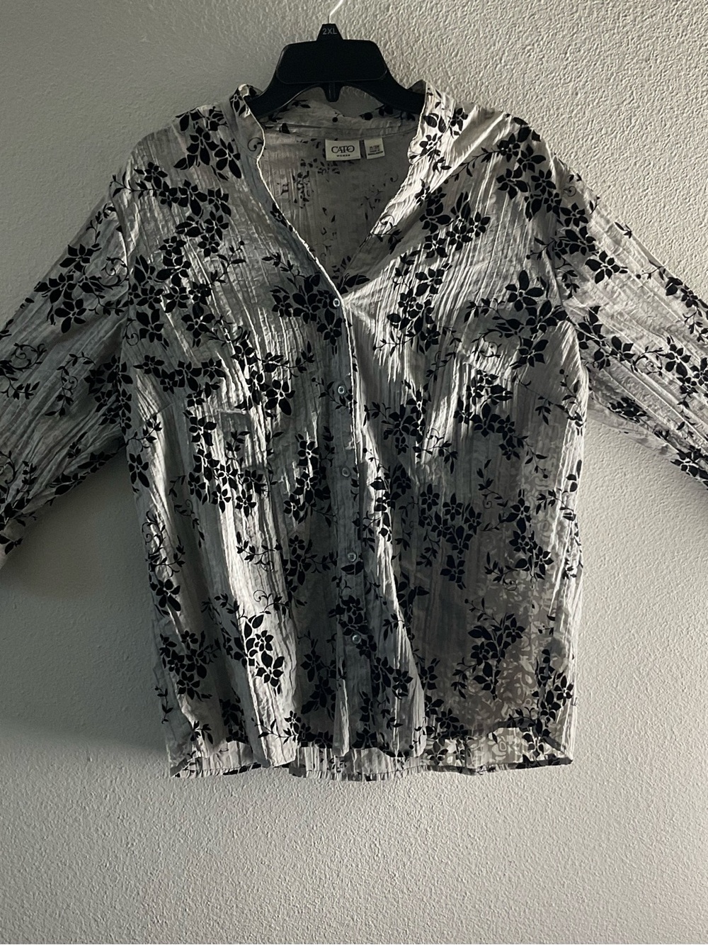 Cato Black Floral Button-Front Women's Blouse Size 14/16